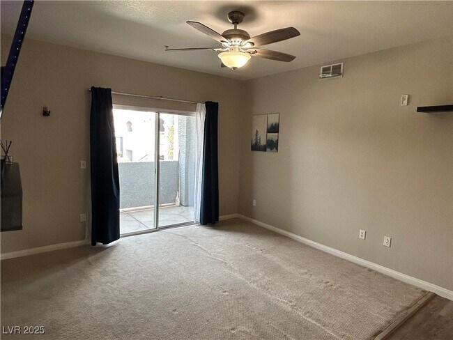 Building Photo - 6955 N Durango Dr