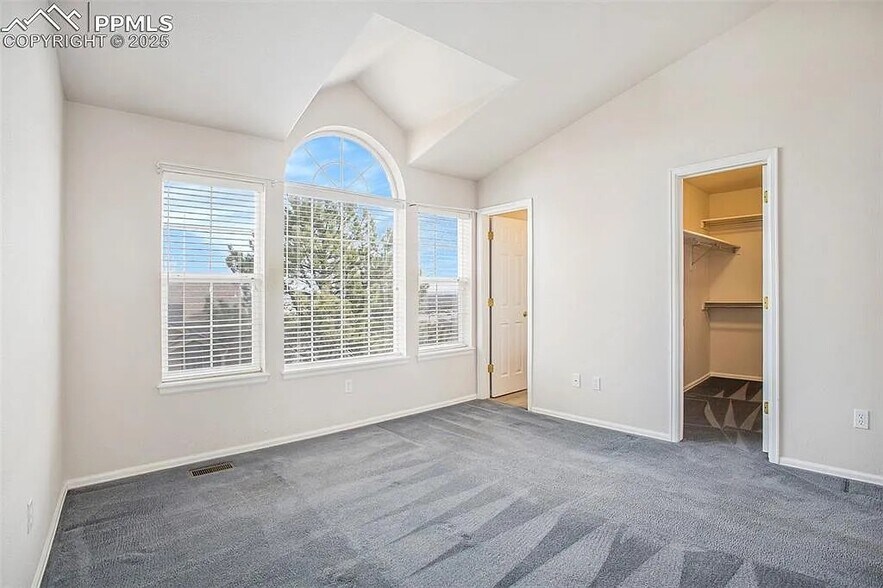 2nd Bedroomw/ walk-in closet - 3272 Capstan Way