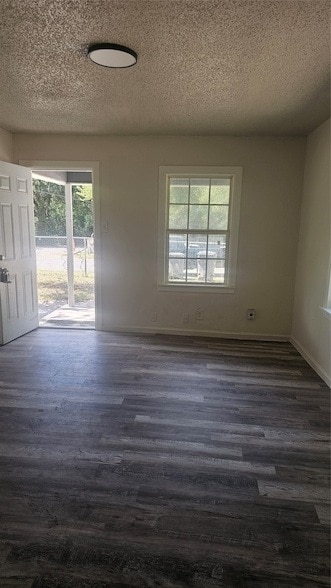 Building Photo - 7956 Hull Ave