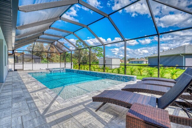 Building Photo - 2215 Amnesty Dr