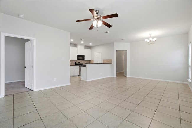 Building Photo - 116 Camelot Pl Ct