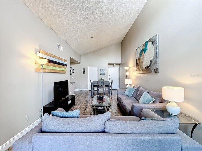 Building Photo - 3944 Atrium Dr