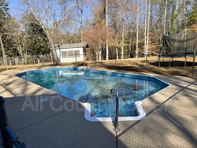 Building Photo - 5485 Union Church Rd