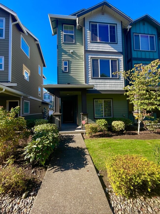 Building Photo - 3bd/3.5ba Bothell Townhouse