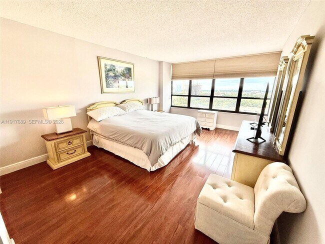 Building Photo - 600 Three Islands Boulevard