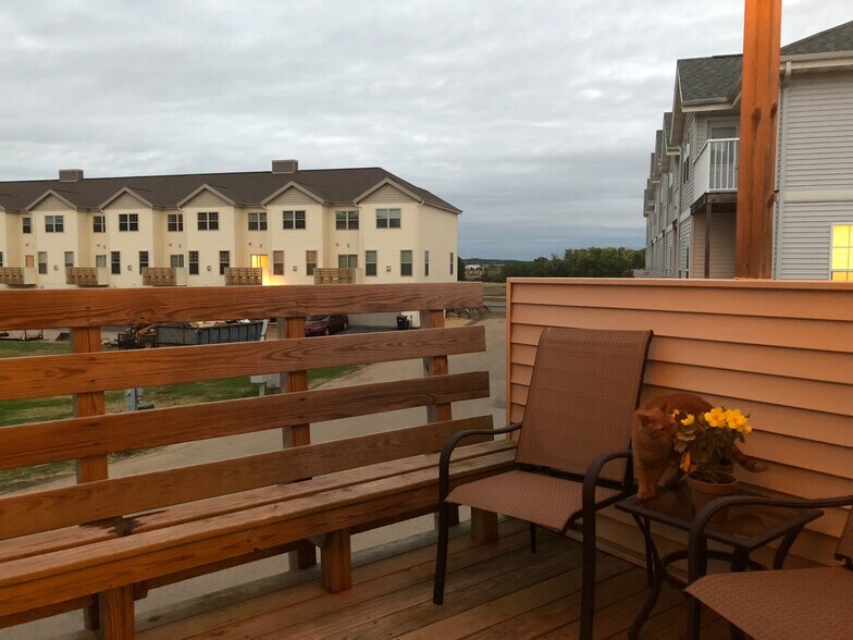 Building Photo - 781 Oregon Parks Ave