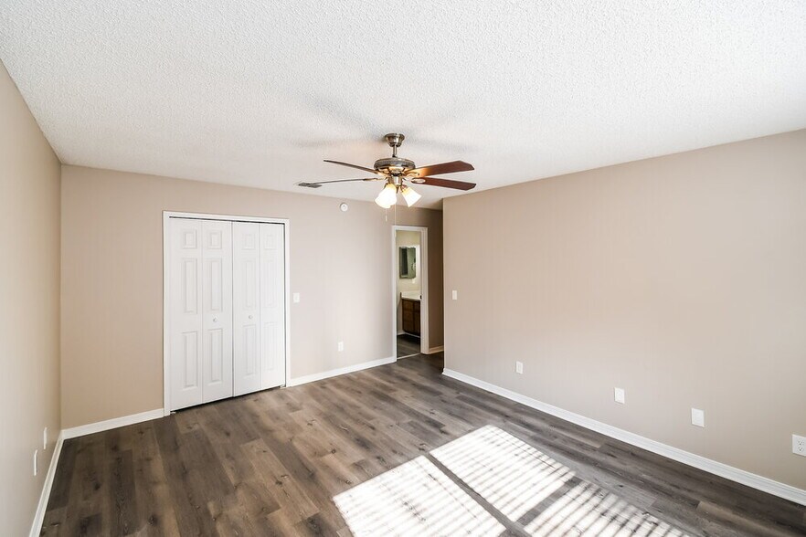 Building Photo - 1638 Sandy Hollow Loop