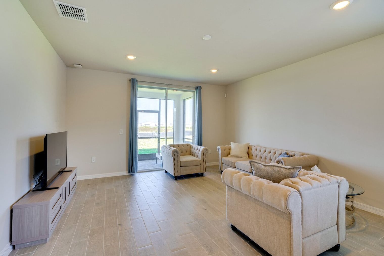 Building Photo - 44488 Diamond Trl