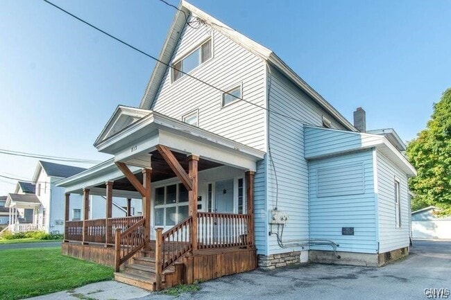 Building Photo - 813 Franklin St