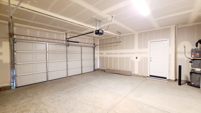 Building Photo - Beautiful Brand New Construction / Single ...