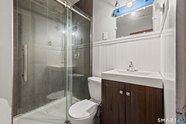 Building Photo - 811 East St