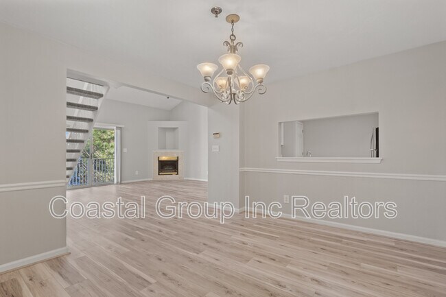 Building Photo - 2212 Lesner Crescent