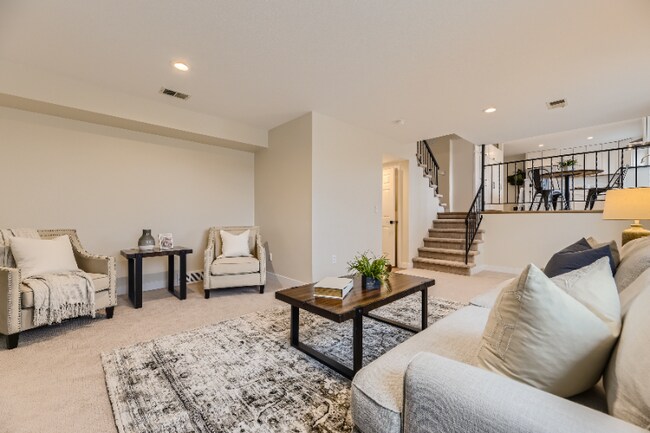 Building Photo - 11032 Brownstone Dr