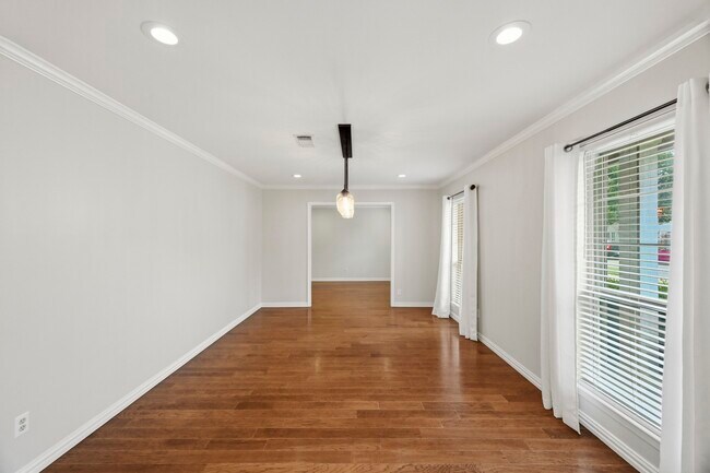Building Photo - 6131 Yarwell Dr
