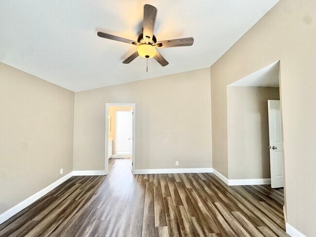 Building Photo - Three Bedroom, Two Bath Home in Citrus Hei...