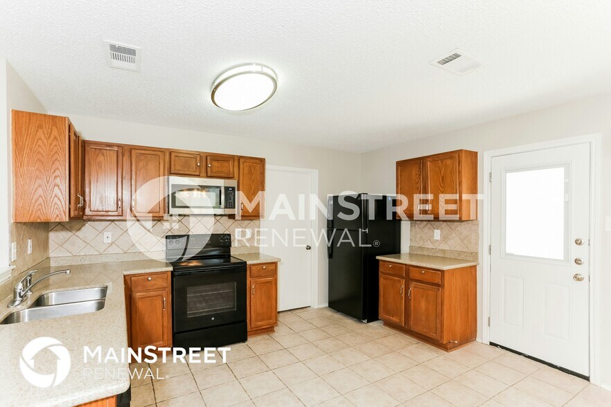 Building Photo - 805 Encino Dr