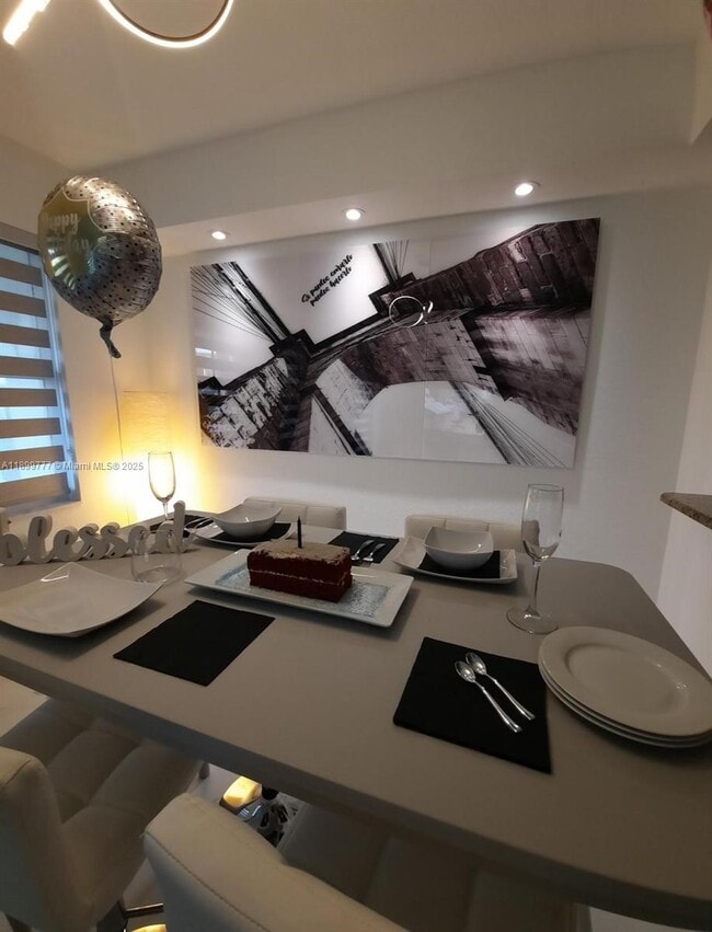 Building Photo - 11501 NW 89th St