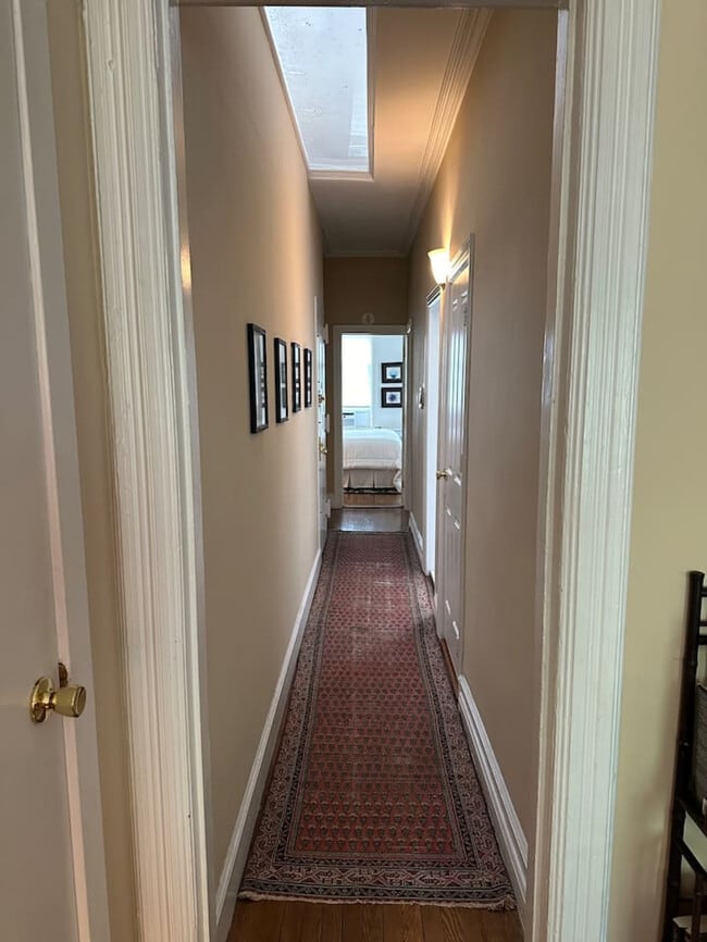 Building Photo - 112 W 78th St
