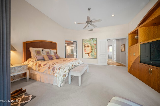 Building Photo - 8350 E Via Del Sol Dr