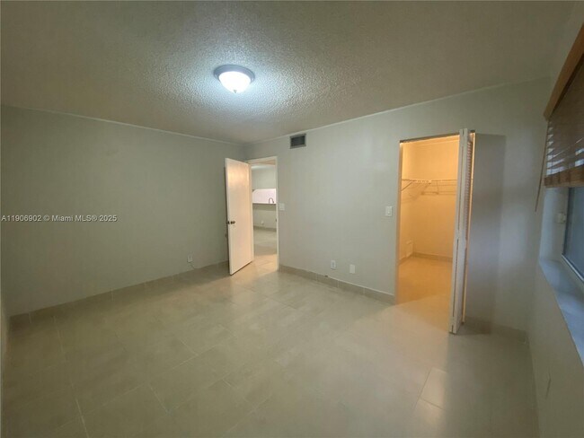 Building Photo - 11232 SW 12th St