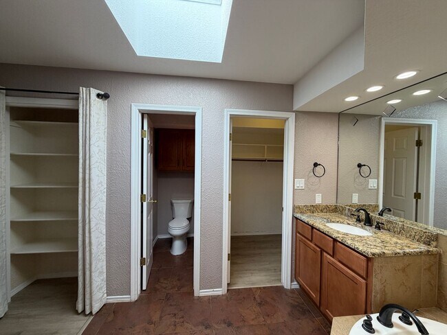 Building Photo - 2 Bedroom Single Story Home Available Near Paseo Del Norte Blvd NE & Wyoming Blvd NE!