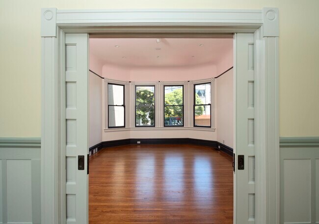 Building Photo - 1249 9th Ave