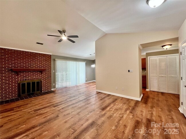 Building Photo - 9476 S Vicksburg Park Ct