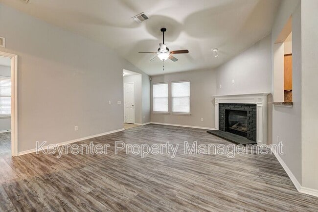 Building Photo - 13313 SW 2nd Terrace