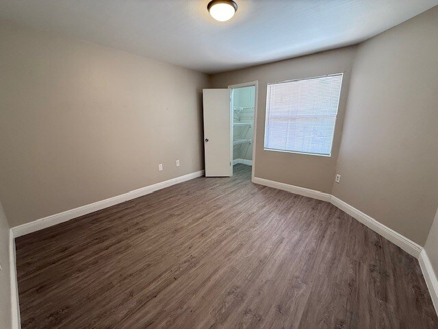 Building Photo - 3038 Parkway Blvd