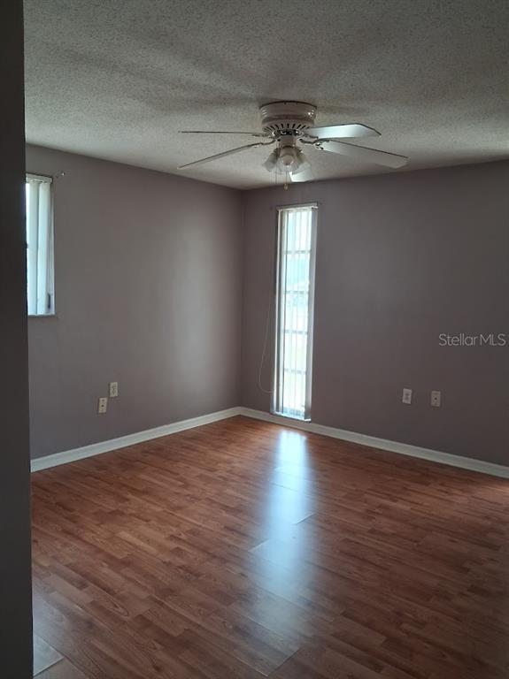 Building Photo - 6821 Mesa Verde St