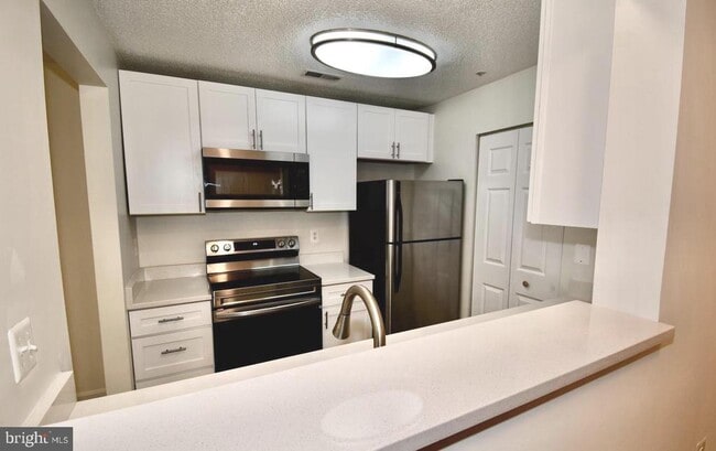 Building Photo - 12901 Churchill Ridge Cir