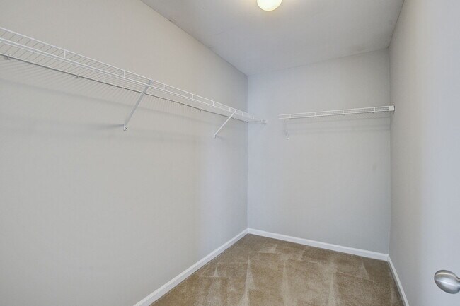 Building Photo - 198 Grand Oaks Dr