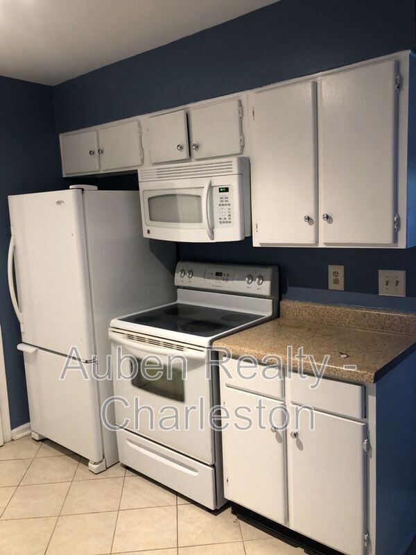 Building Photo - 1402 Camp Rd