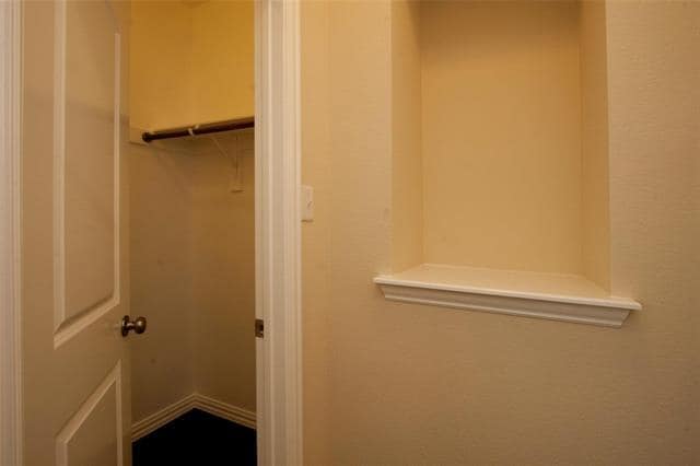 Building Photo - 7825 Fox Horn Dr