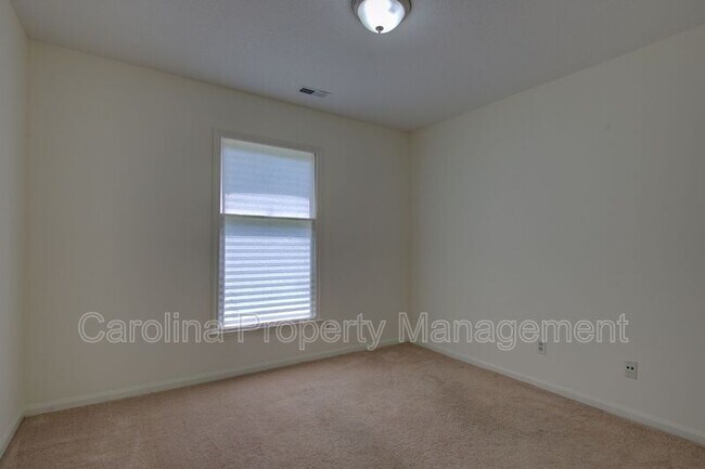 Building Photo - 5132 Rea Rd