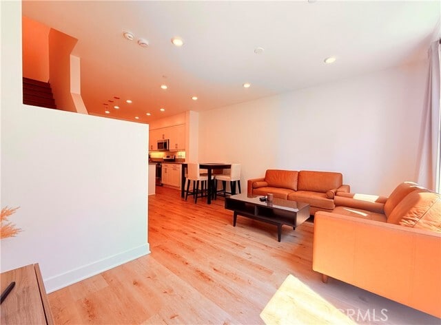 Building Photo - 479 Marc Pl