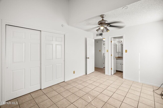 Building Photo - 2904 Lake Champlain St