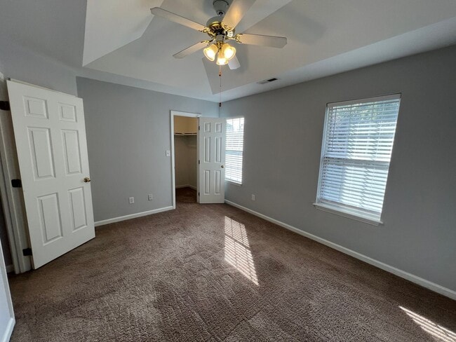 Building Photo - 4325 Pine Springs Ct