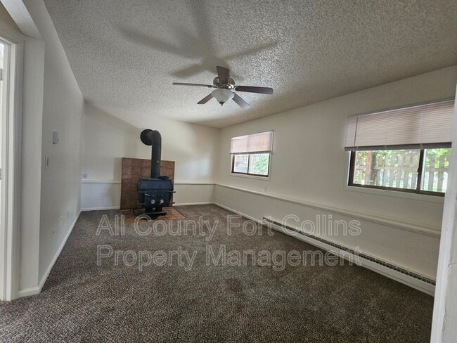 Building Photo - 2625 Adobe Dr