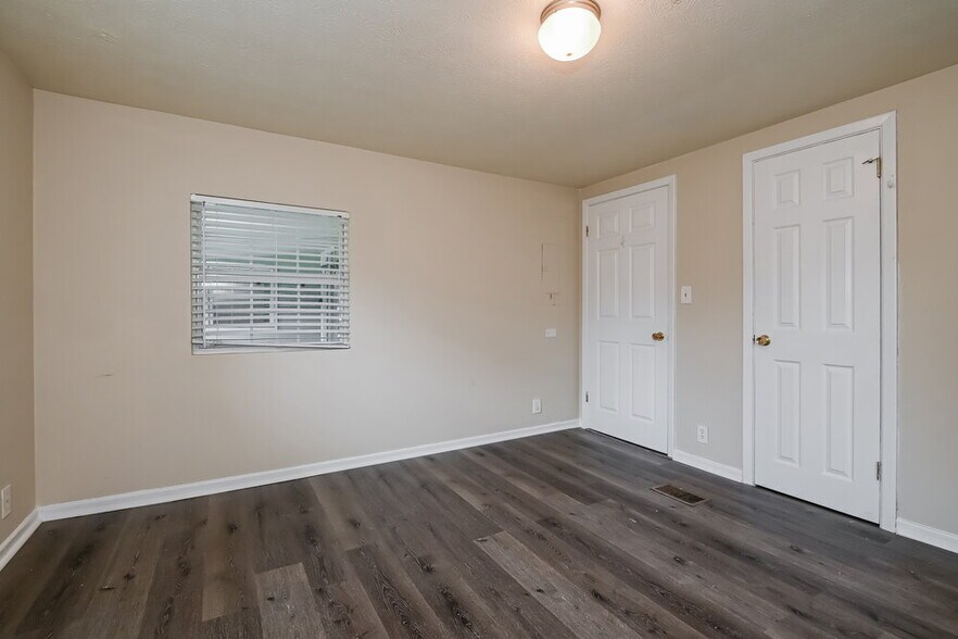 Building Photo - 1845 Co Rd 209B