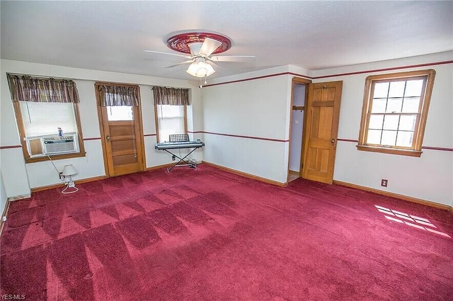 Building Photo - 3125 W 140th St