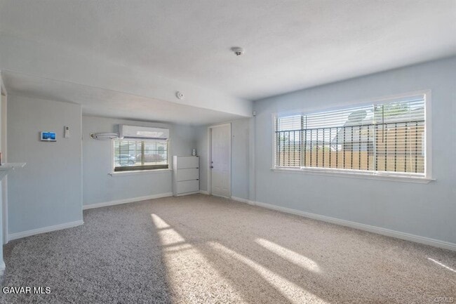 Building Photo - 2725 Desert St