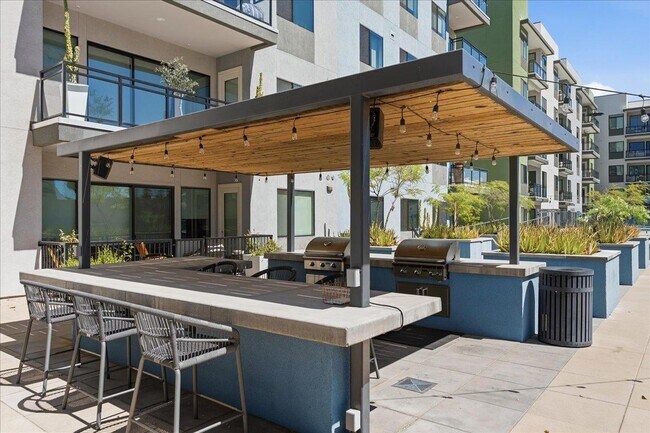 Building Photo - 3131 N Central Ave