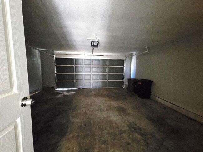 Building Photo - 12625 Newbrook Dr