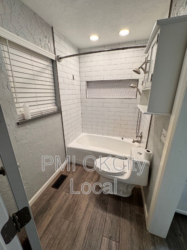 Building Photo - 4717 NW 57th St