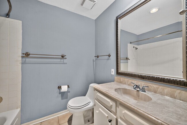 Building Photo - 5231 Arboles Dr