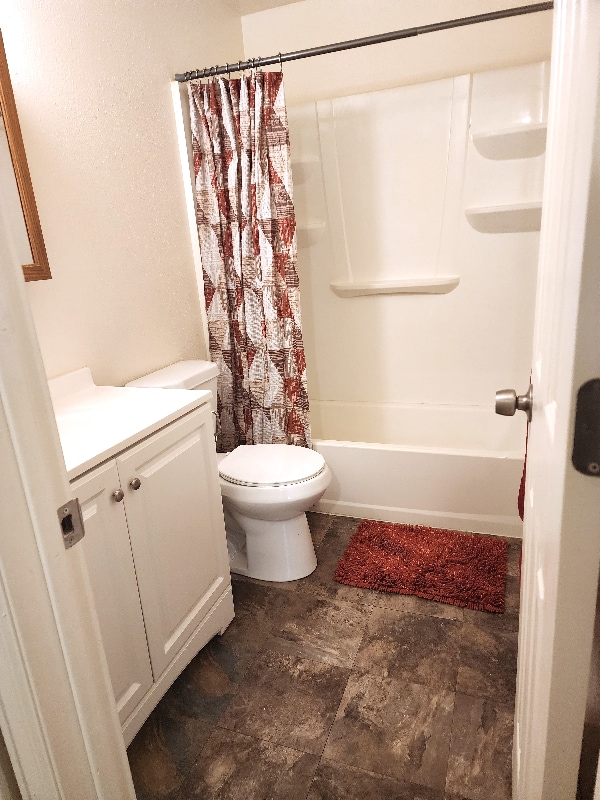 Building Photo - 228 Glenda Dr