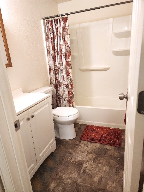 Building Photo - 228 Glenda Dr