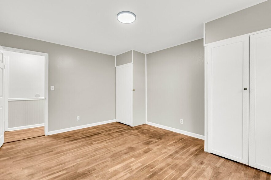 Building Photo - 222 Carr Rd