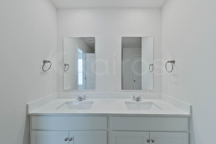 Building Photo - 125 Overstreet Way